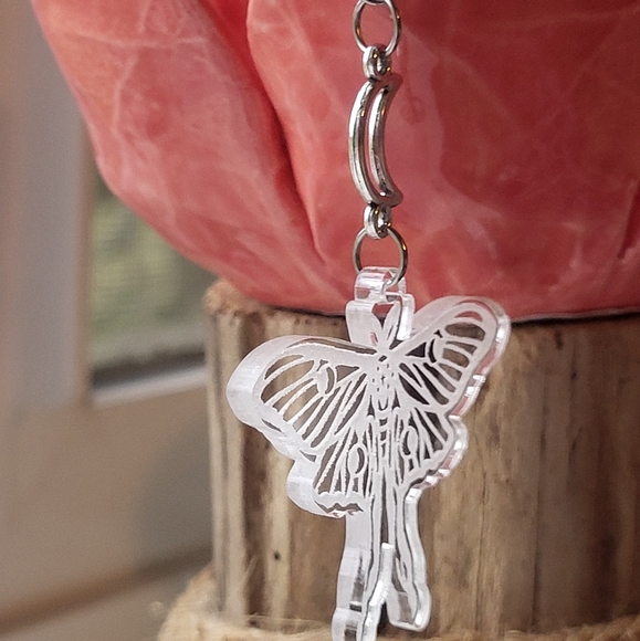 🌙🦋 Moth and crescent moon earrings - Picture 6 of 9